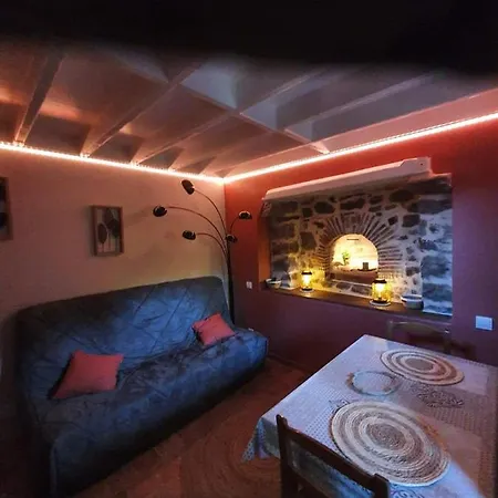 Four A Pain Apartamento